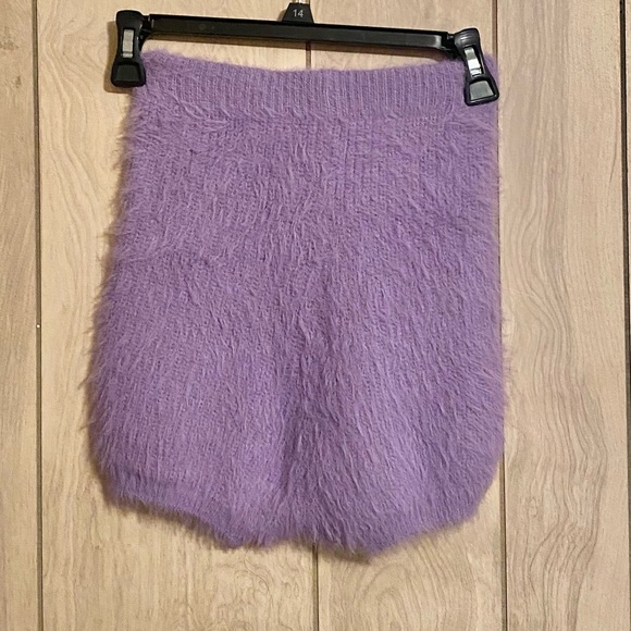 NWT Zara Fuzzy High Waisted Shorts in Lilac - Picture 4 of 8